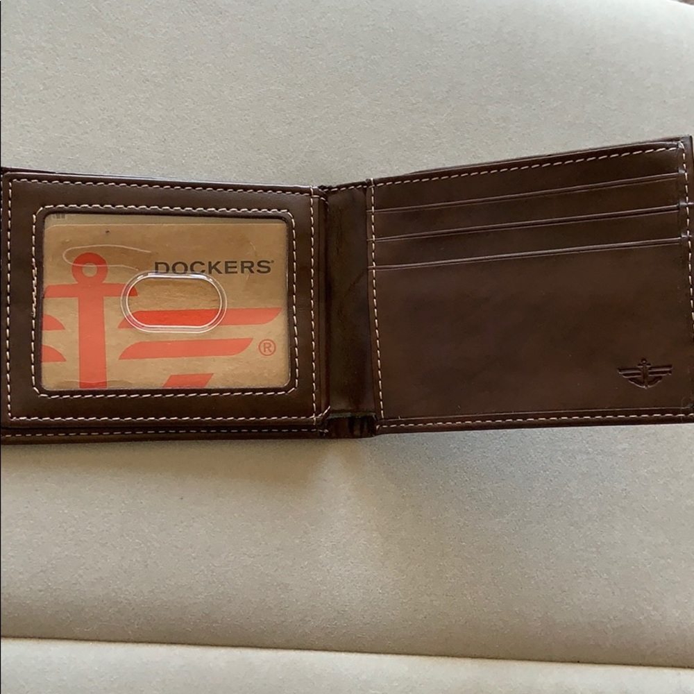 Wallet - Picture 3 of 5